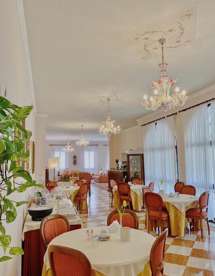 Isola Di Caprera Hotel 3*