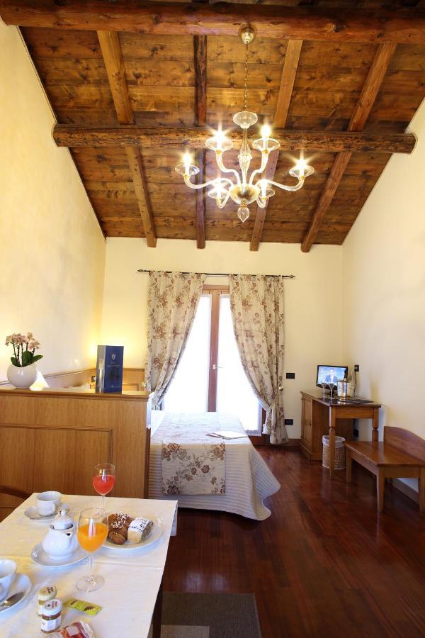 Isola Di Caprera Hotel Mira