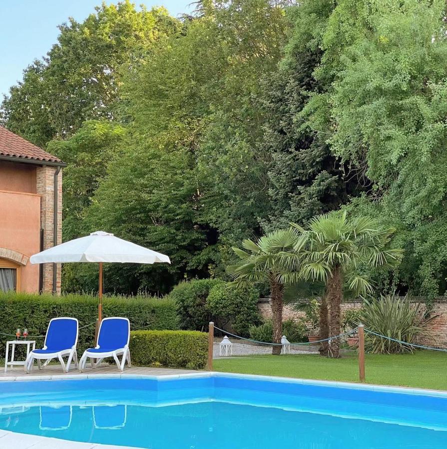 Hotel Isola Di Caprera 3*