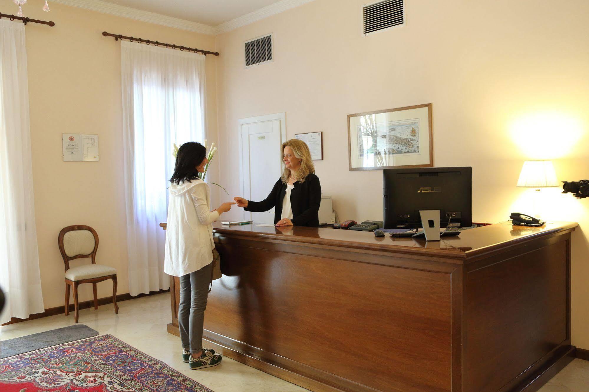 Hotel Isola Di Caprera