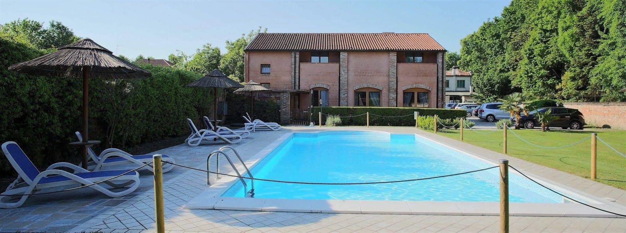 Isola Di Caprera Hotel Mira