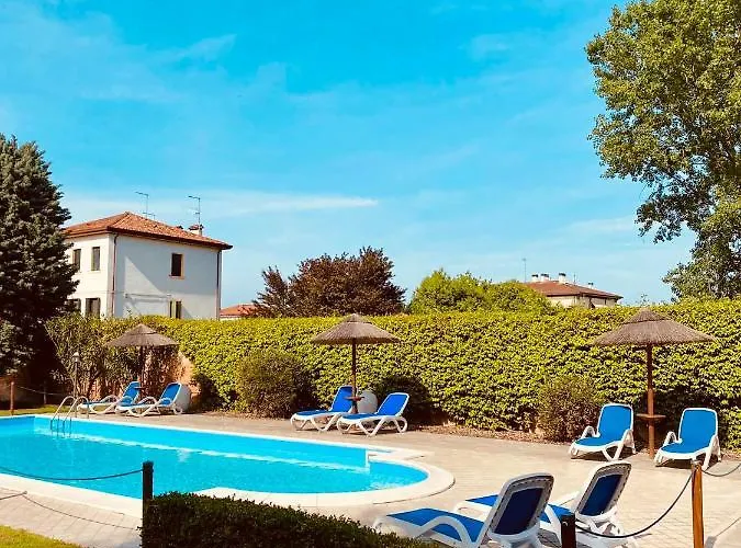 Hotel Isola Di Caprera